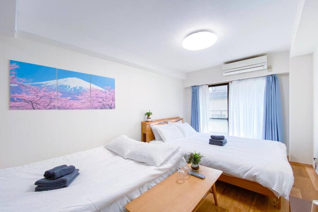 We Guest House Tokyo Room photo